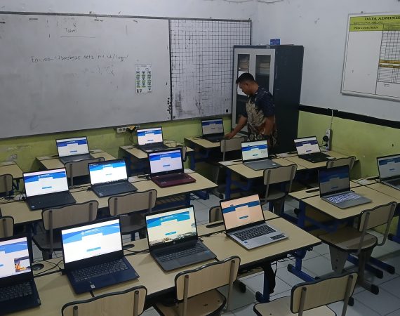 FOTO LAPTOP 1